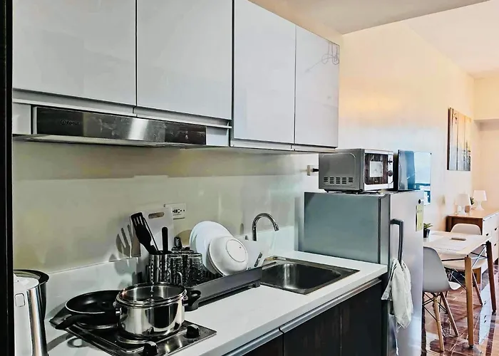 New In Cenre Of Makati - Air Smdc Ostello *